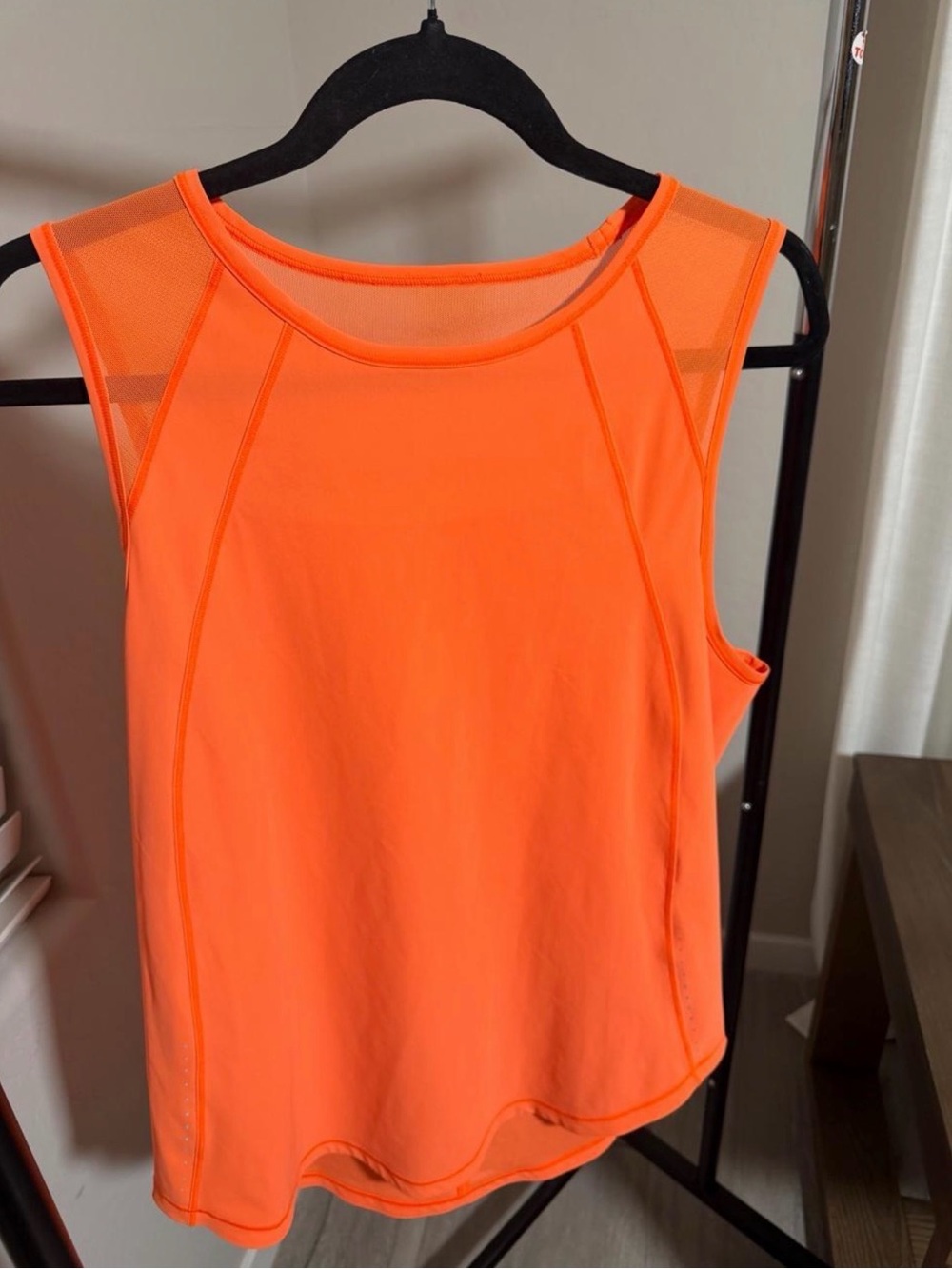Lululemon women’s Bright Orange Performance Tank Top